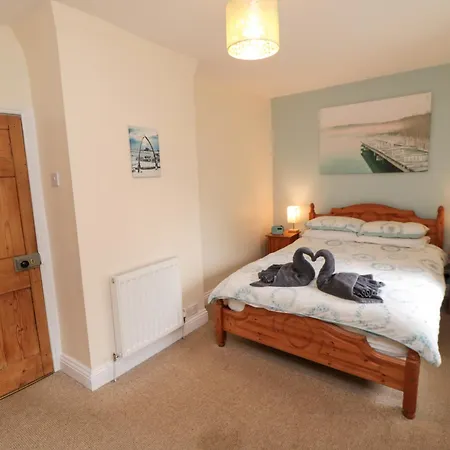 Florence * Saltburn-by-the-Sea